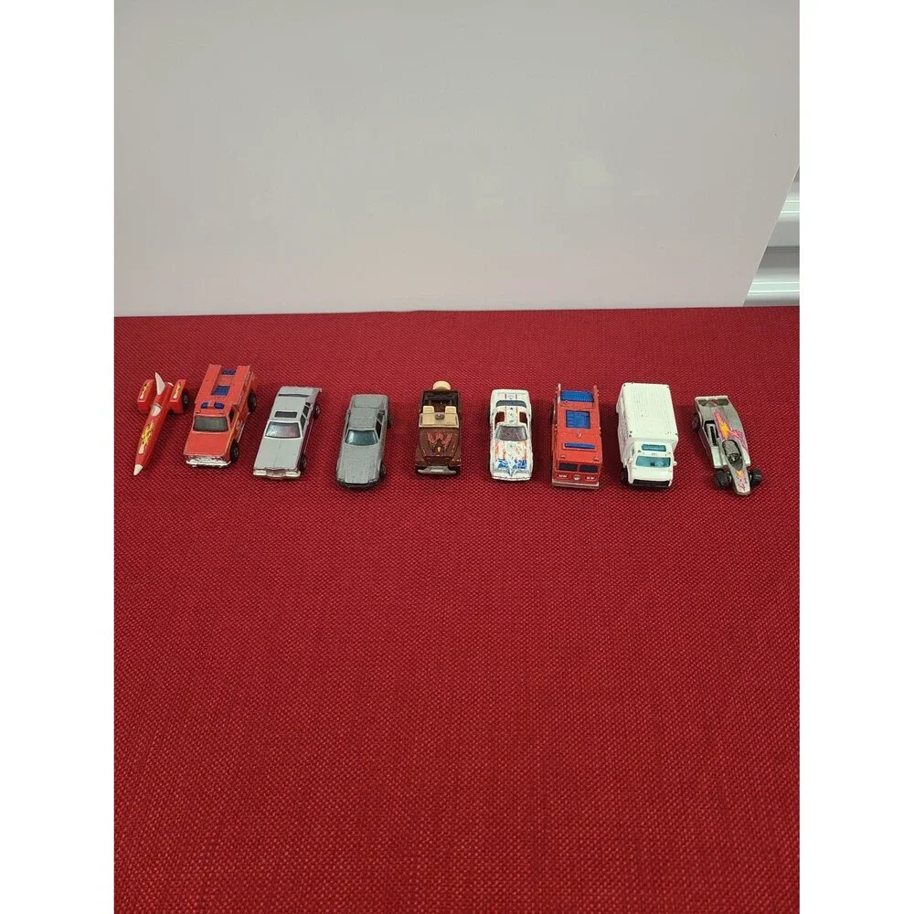 Lot of 9 Vintage Hot Wheels Die Cast Cars 1970s/1980s